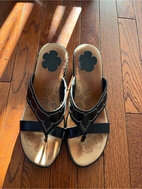 Hush Puppies Black Floral Insole Wedge Sandals